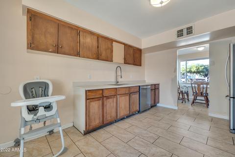 5601 W Camelback Rd, Phoenix, AZ 85031 photo 16