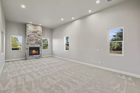 Living - 1807 E Cliff Rose Dr, Payson, AZ 85541 photo 1 of 1