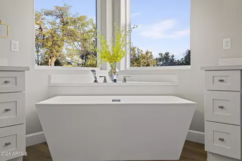 Bath - 1807 E Cliff Rose Dr, Payson, AZ 85541 photo 1 of 8