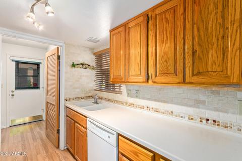 933 E Beryl Ave, Phoenix, AZ 85020 photo 17
