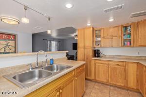 202 E Betty Elyse Ln, Phoenix, AZ 85022 photo 15