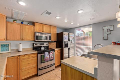 202 E Betty Elyse Ln, Phoenix, AZ 85022 photo 13