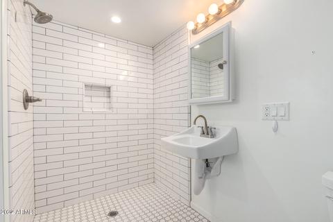 202 E Saddle Ln, Phoenix, AZ 85020 photo 47