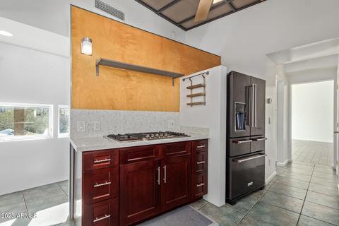 202 E Saddle Ln, Phoenix, AZ 85020 photo 17