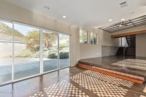 202 E Saddle Ln, Phoenix, AZ 85020 photo 9