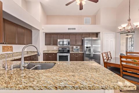 4552 E Thistle Landing Dr, Phoenix, AZ 85044 photo 12