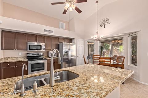 4552 E Thistle Landing Dr, Phoenix, AZ 85044 photo 11