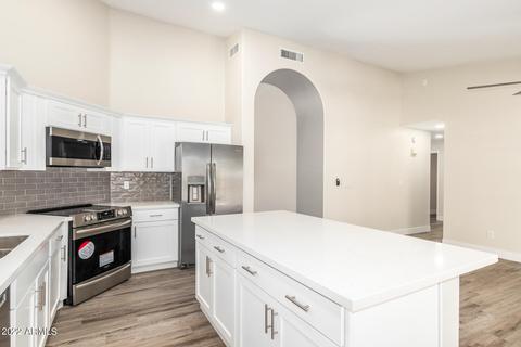 3132 E Redwood Ct, Phoenix, AZ 85048 photo 6