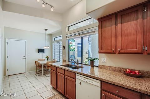 952 E Chilton Dr, Tempe, AZ 85283 photo 12