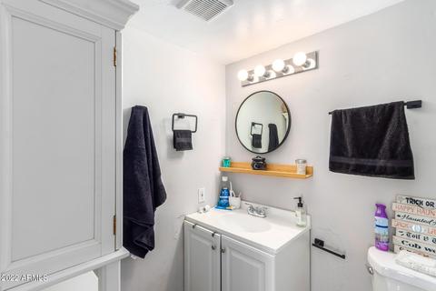 2228 E Campbell Ave #207, Phoenix, AZ 85016 photo 22