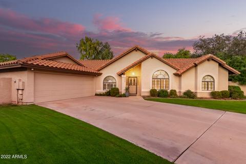 526 E Harwell Rd, Gilbert, AZ 85234 photo 1