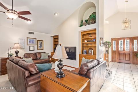 526 E Harwell Rd, Gilbert, AZ 85234 photo 4