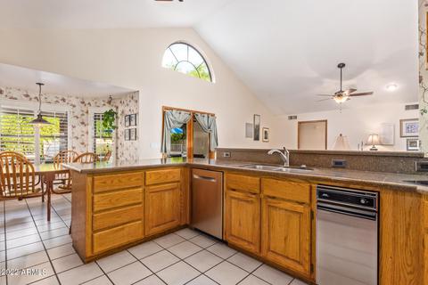 526 E Harwell Rd, Gilbert, AZ 85234 photo 15