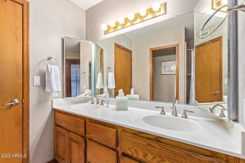 526 E Harwell Rd, Gilbert, AZ 85234 photo 24