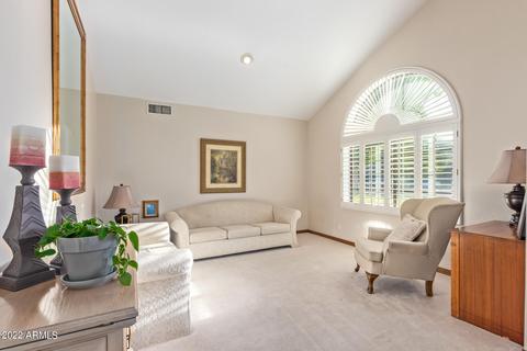 526 E Harwell Rd, Gilbert, AZ 85234 photo 9