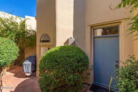 3302 E Campbell Ave #8, Phoenix, AZ 85018 photo 4