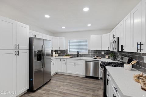554 E Hampton Ave, Mesa, AZ 85204 photo 1