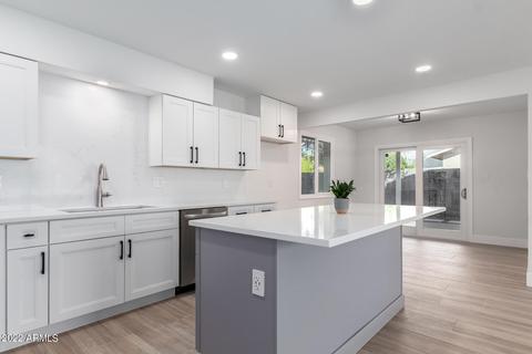 7748 N 18th Ave, Phoenix, AZ 85021 photo 9