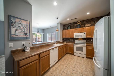 10214 E Knowles Ave, Mesa, AZ 85209 photo 11