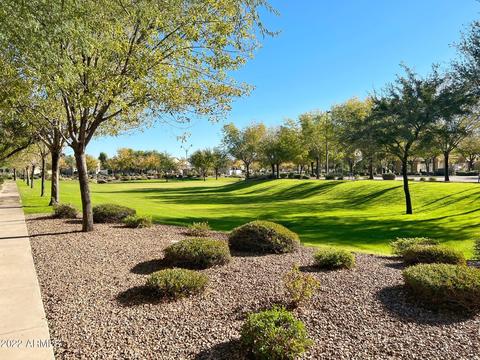 2766 E Del Rio St, Gilbert, AZ 85295 photo 9