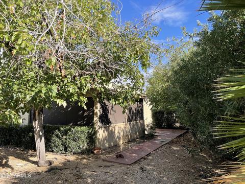 705 E Michelle Dr, Phoenix, AZ 85022 photo 6
