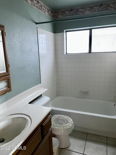 705 E Michelle Dr, Phoenix, AZ 85022 photo 22