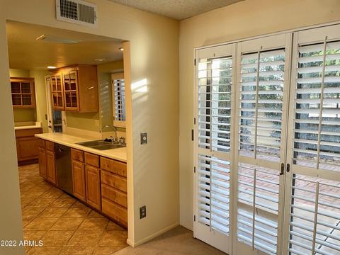 705 E Michelle Dr, Phoenix, AZ 85022 photo 11