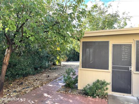 705 E Michelle Dr, Phoenix, AZ 85022 photo 4
