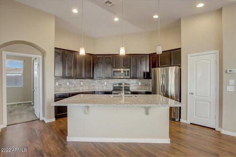726 E Gary Ln, Phoenix, AZ 85042 photo 2