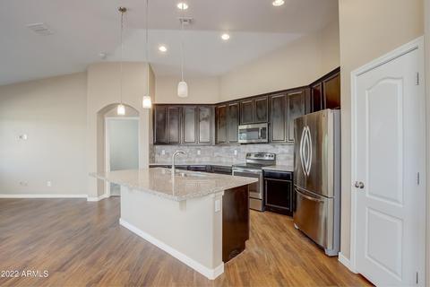 726 E Gary Ln, Phoenix, AZ 85042 photo 5