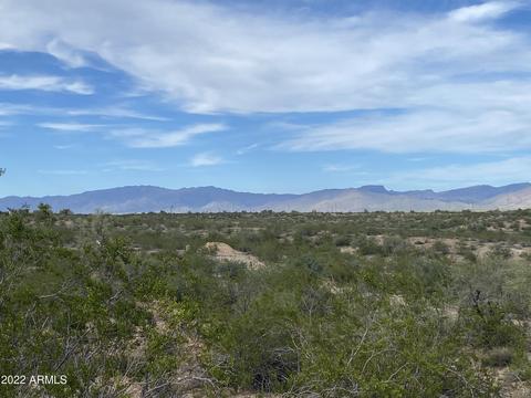 OFF N Creosote Lane #5, Wickenburg, AZ 85390