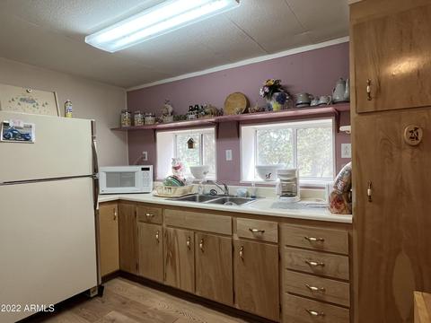 2853 Deer Trl, Overgaard, AZ 85933 photo 15