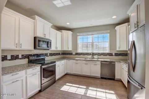 4233 E Pony Ln, Gilbert, AZ 85295 photo 2