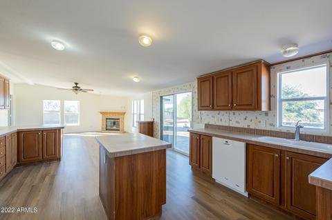 134 S Belaire Rd, Apache Junction, AZ 85119 photo 8