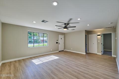 1124 W Heatherbrae Dr, Phoenix, AZ 85013 photo 4