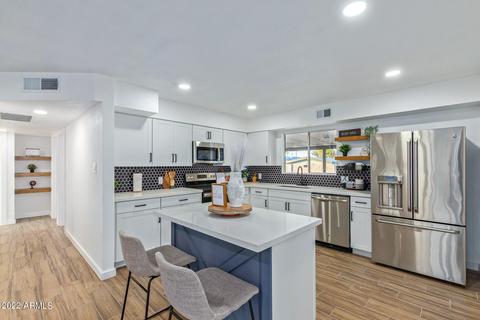 322 E Desert Dr, Phoenix, AZ 85042 photo 11