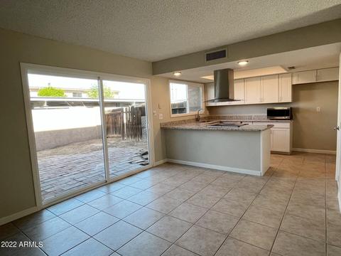 3307 W Echo Ln, Phoenix, AZ 85051 photo 12
