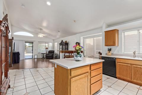 2206 E Wahalla Ln, Phoenix, AZ 85024 photo 8