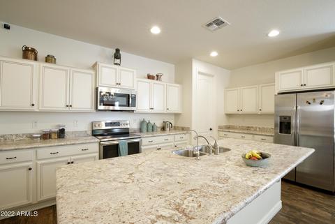 4447 E Jojoba Rd, Phoenix, AZ 85044 photo 4
