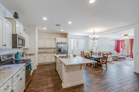 4447 E Jojoba Rd, Phoenix, AZ 85044 photo 5