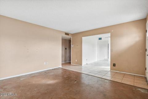 4116 E Winnetka Dr, Phoenix, AZ 85044 photo 4