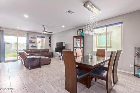 3710 E Branham Ln, Phoenix, AZ 85042 photo 5