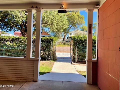522 Ruppe Ave, Bisbee, AZ 85603 photo 3