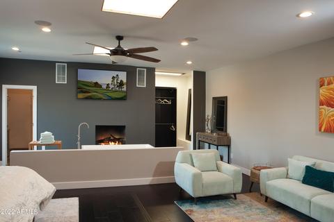 4621 E Camelback Rd, Phoenix, AZ 85018 photo 19