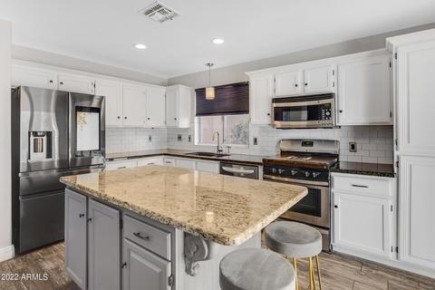1013 W Cooley Dr, Gilbert, AZ 85233 photo 14