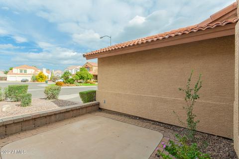 3847 E Glenhaven Dr, Phoenix, AZ 85048 photo 4