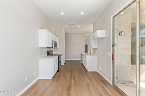 4232 E Tether Trl, Phoenix, AZ 85050 photo 8