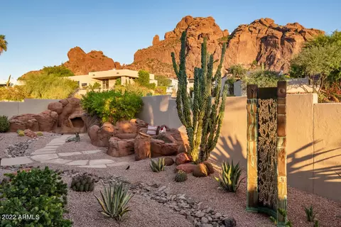 5850 N Echo Canyon Ln, Phoenix, AZ 85018