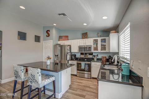 2421 E Toledo Ct, Gilbert, AZ 85295 photo 3
