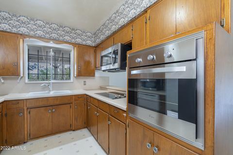 3137 N 33rd Pl, Phoenix, AZ 85018 photo 16